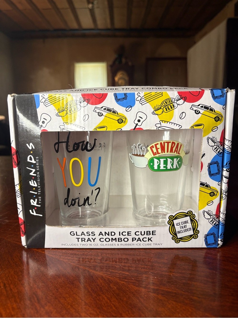Friends Glasses and Ice Cube Tray Set